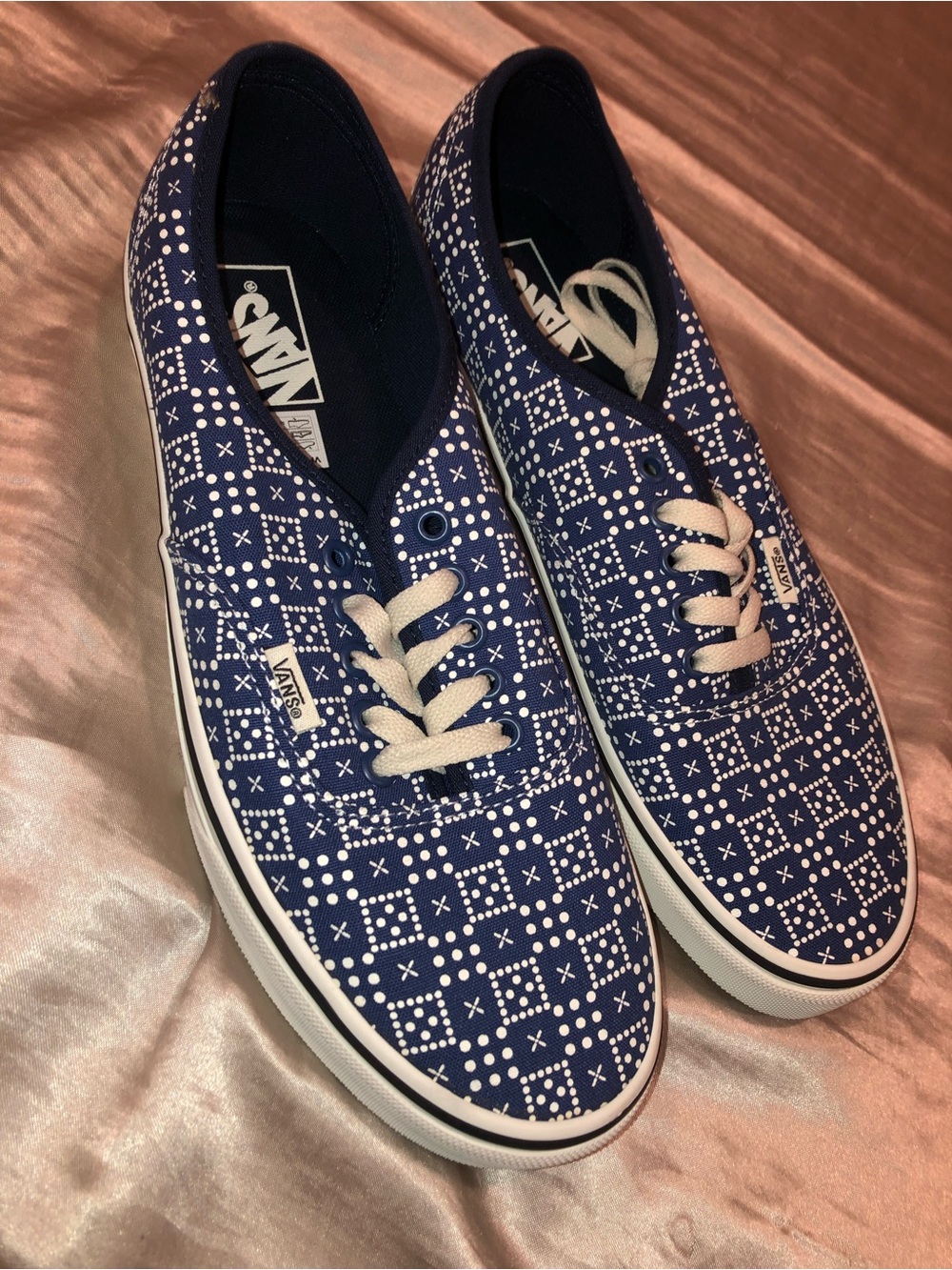 Vans Men’s Navy Blue Geometric Canvas Sneakers